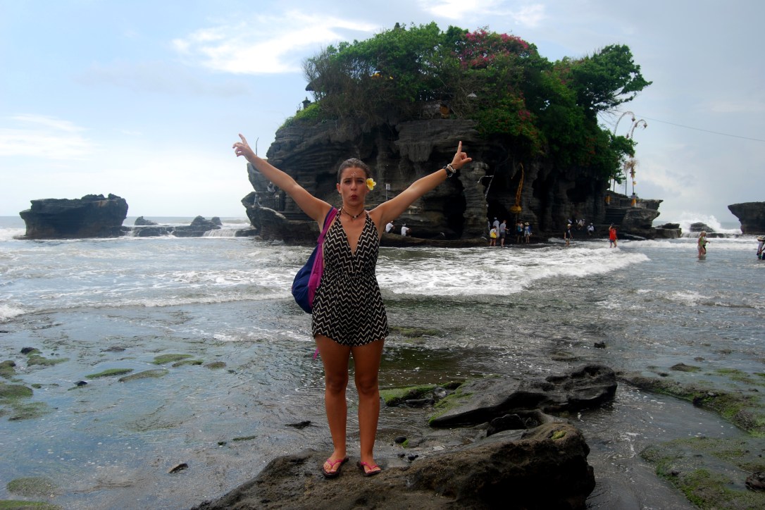 bali-indonesia-asia-travel-templo-tanah-lot