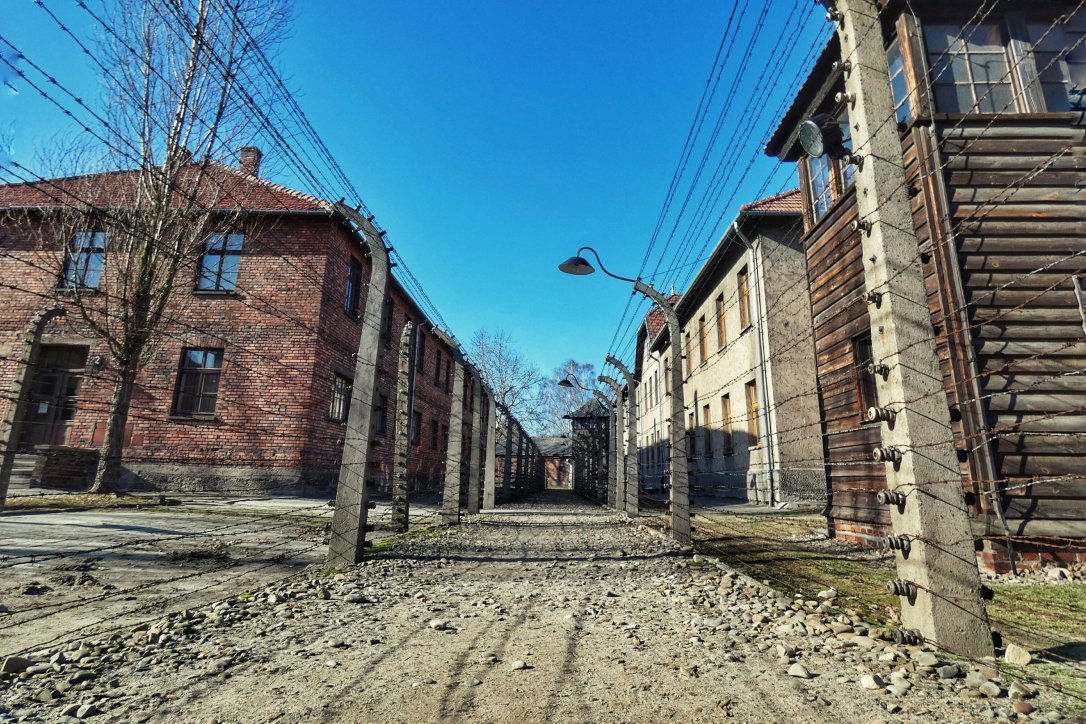 Auschwitz-Birkenau-nazis-polonia-holocaustro