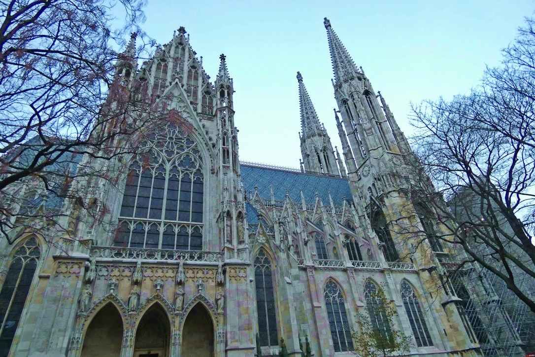 austria-vienna-travel-viajar-iglesia-votiva